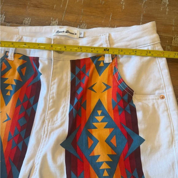 Ranch Dress'n White Flare Jeans with Multicolor Aztec Accent - Picture 6 of 7